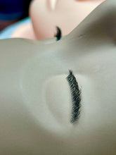 Load image into Gallery viewer, Mannequin Head with Realistic Lashes